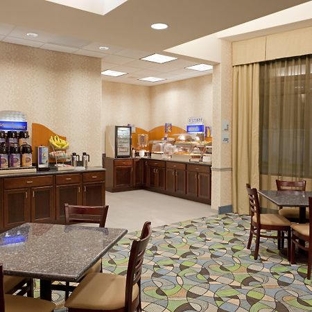 Comfort Inn & Suites Plainville-Foxboro Exterior foto